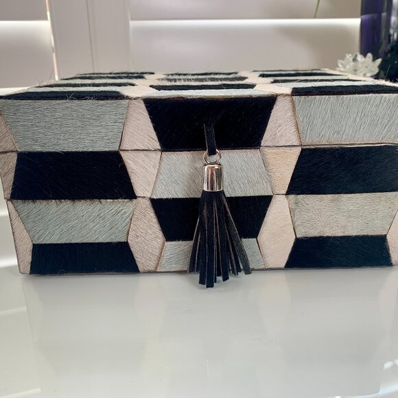 Cowhide Decorative Box – Black White Baby Blue Cube Pattern w/ Tassel (9